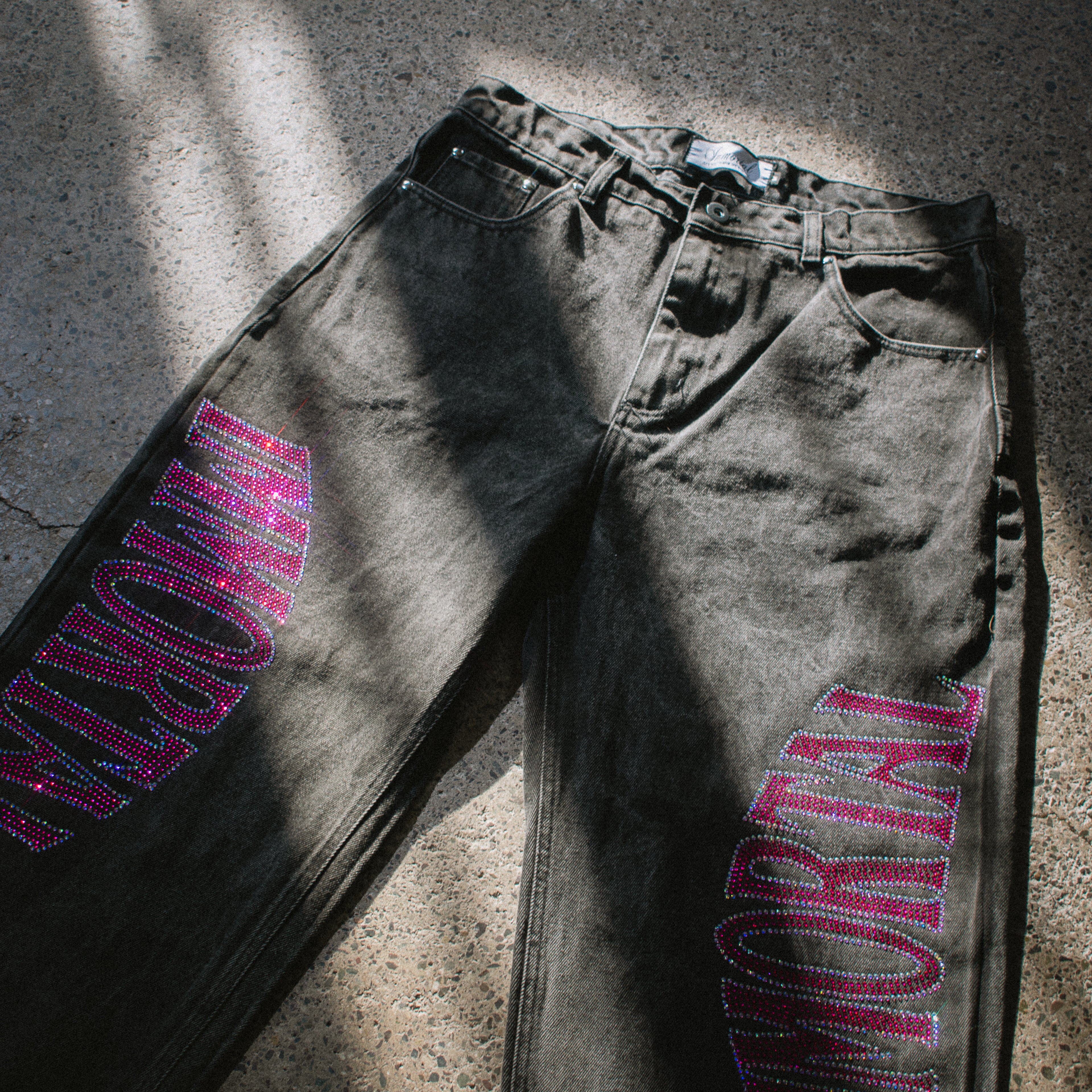 CRYSTALS COTTONCANDY DOBLE BAGGY JEANS M