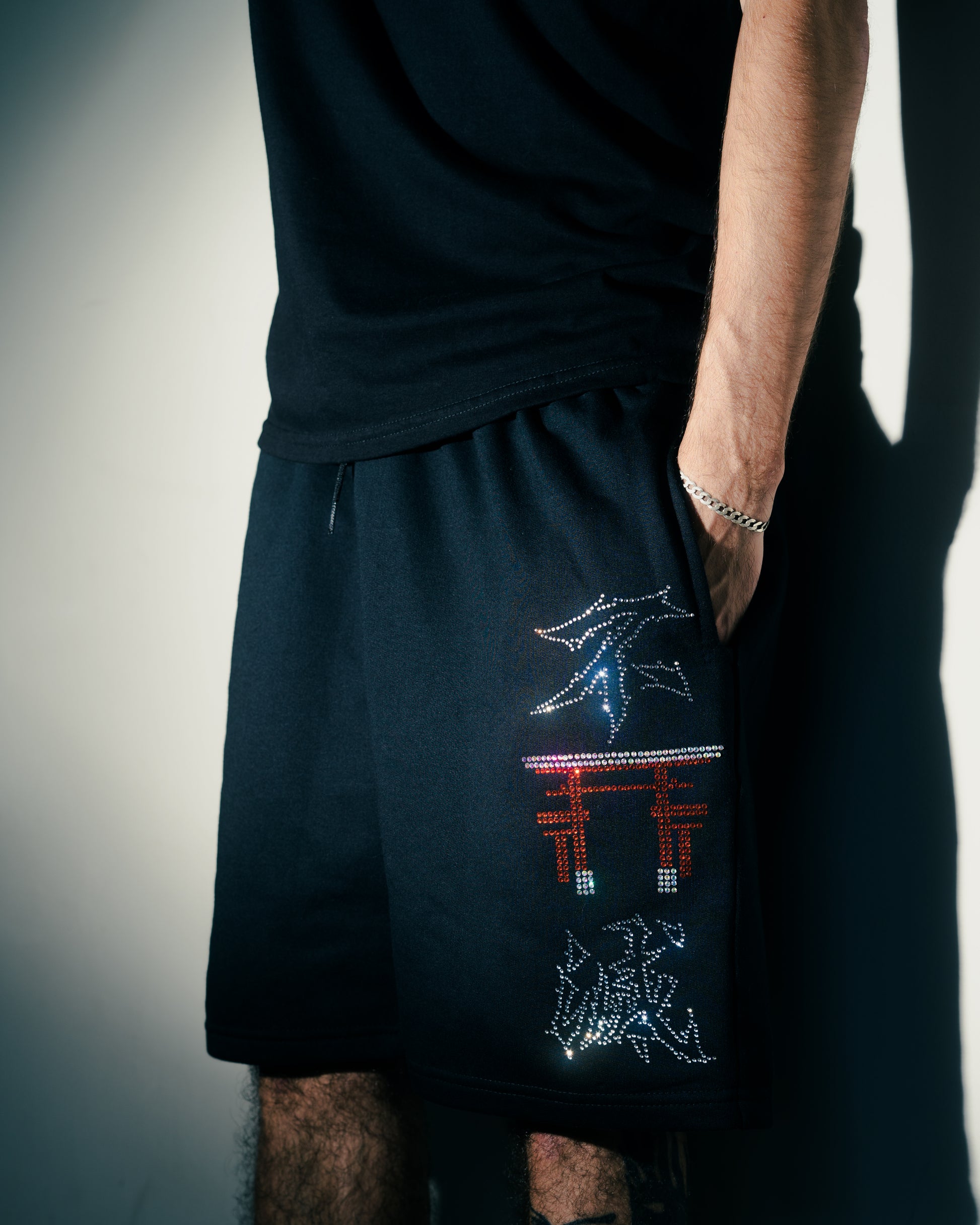 Immortal Chronicles: Japan Black Torii SHORT